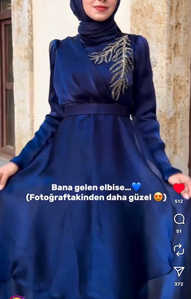 Siyah İşlemeli Uzun Kollu Kadın Abiye Elbise - Görsel 4