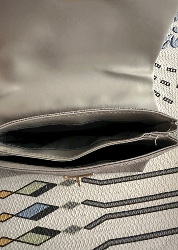 Gri Y Zincir Detaylı Kadın Çanta - Görsel 3