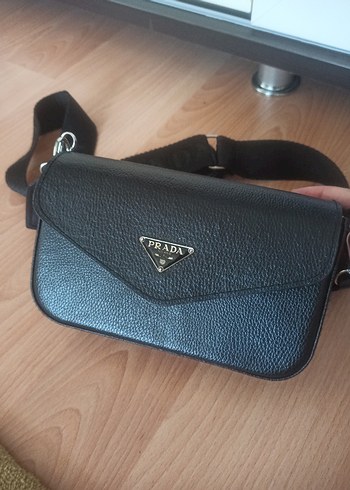 Prada Siyah Deri Kadın Çanta