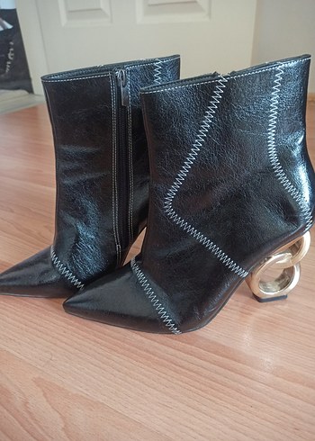 38 Beden siyah Renk Siyah Parlak Deri Stiletto Topuklu Bot