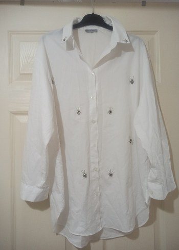 Nakış İşlemeli Beyaz Kadın Gömlek - Görsel 6