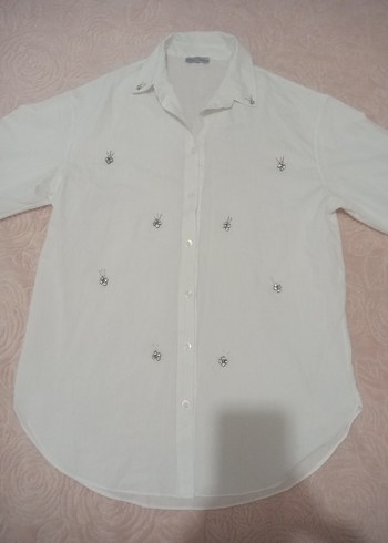 Nakış İşlemeli Beyaz Kadın Gömlek - Görsel 3