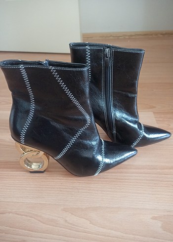 Siyah Deri Stiletto Topuklu Botlar - Görsel 5