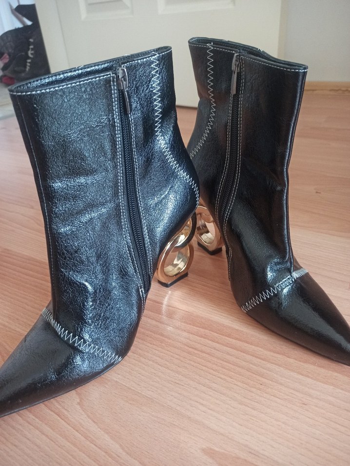 Siyah Deri Stiletto Topuklu Botlar - Görsel 2