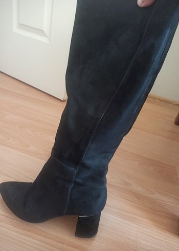 Siyah Süet Diz Üstü Fermuarlı Topuklu Çizme - Görsel 2