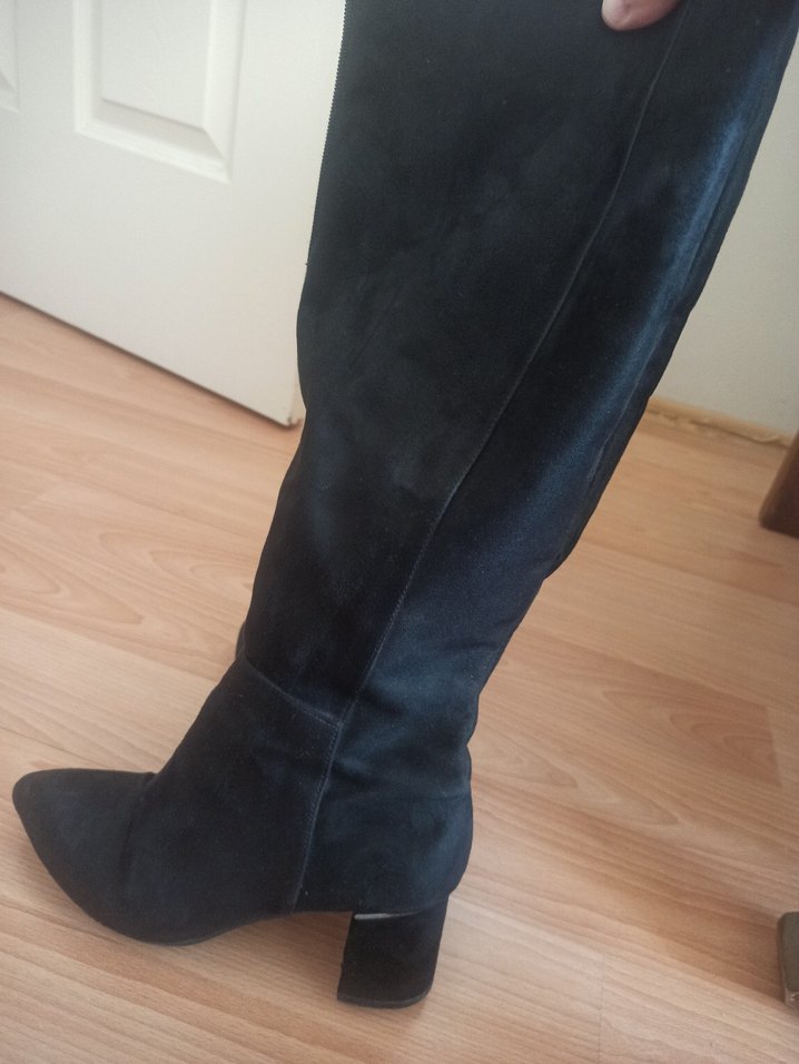 Siyah Süet Diz Üstü Fermuarlı Topuklu Çizme - Görsel 2