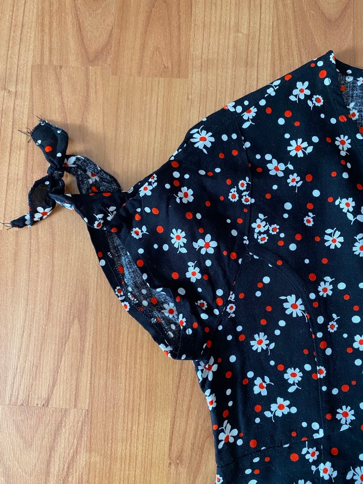 Çiçek Desenli V Yaka Midi Elbise - Görsel 5