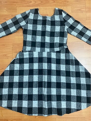 Kaşe kareli Elbise - Görsel 2