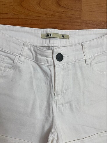 Beyaz Yazlık Şort - Görsel 3