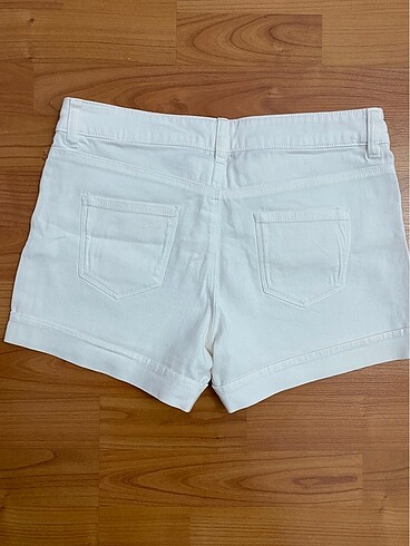 Beyaz Yazlık Şort - Görsel 6