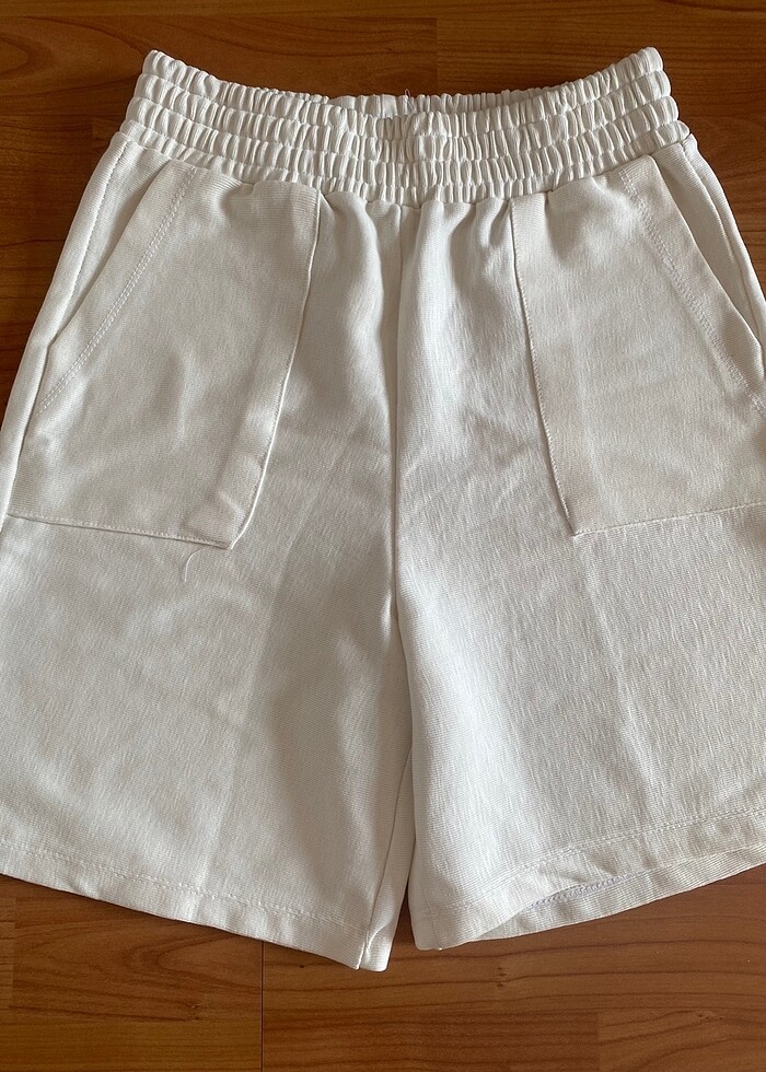 Kalın Kumaş Şort - Görsel 3