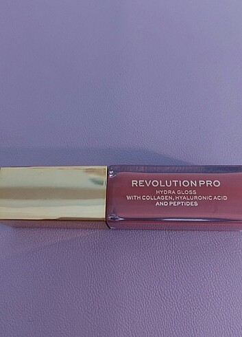 Revolution Pro Hydra Lip Gloss Become 