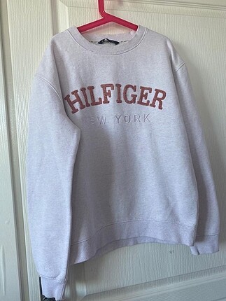 Tommy sweatshirt