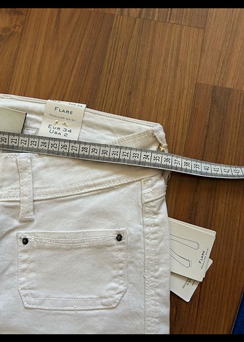 xs Beden beyaz Renk Mango Beyaz İspanyol Paça Jean