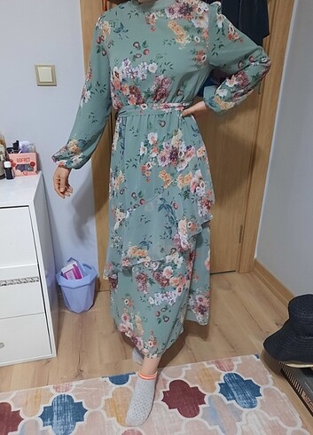40 Beden çeşitli Renk Çiçekli şifon elbise