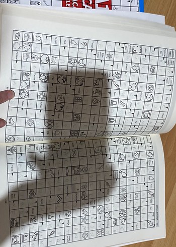 İngilizce A2 Çengel Bulmaca Kitabı - Görsel 2