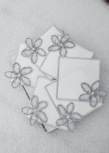 Boncuk İşlemeli Beyaz Gri Sunum Peçetesi - Görsel 4