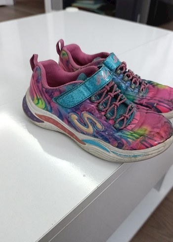 Skechers Kız Çocuk Çok Renkli Batik Desenli Spor Ayakkabı