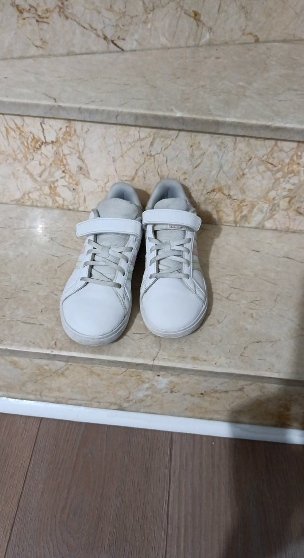 Kız Çocuk Beyaz Spor Ayakkabı Velcro Bantlı - Görsel 2