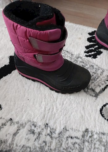 31 Beden Kız Çocuk Pembe Kaydırmaz Bot