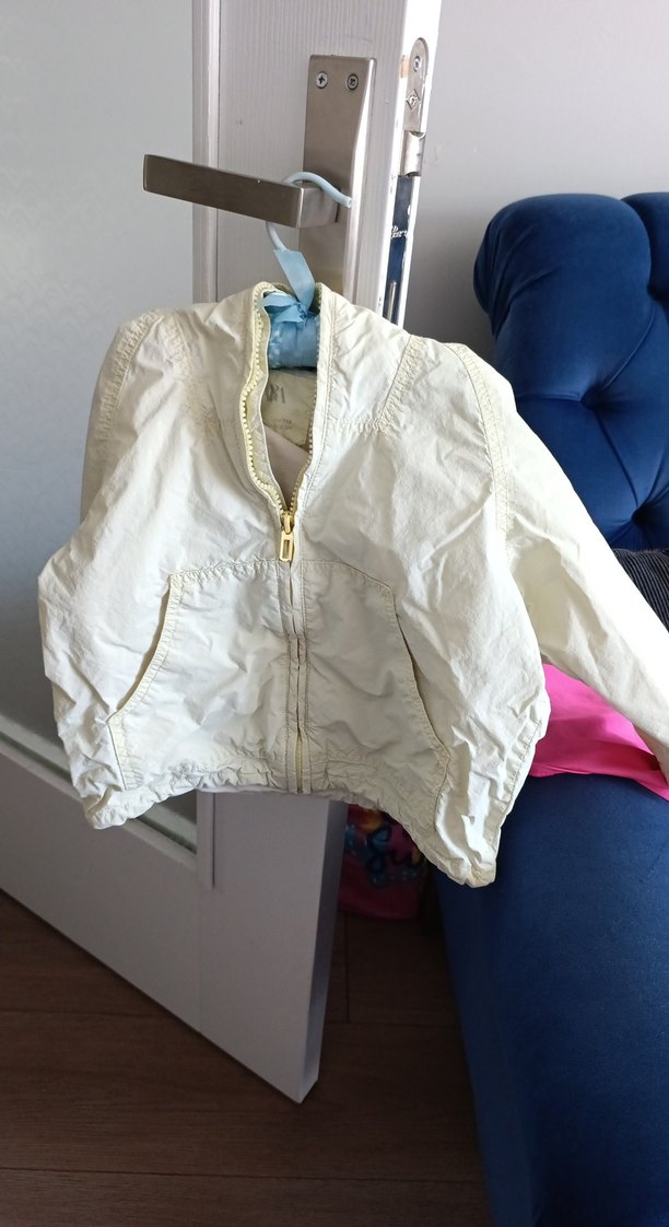 Bej Baskılı Bebek Önlüğü 4-5 Yaş Zara - Görsel 2