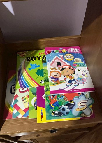 Çocuklar için Boyama ve Öğrenme Kitapları