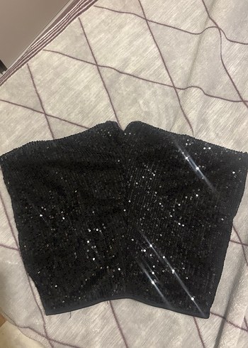 Siyah Pullu Mini Şort - Görsel 4