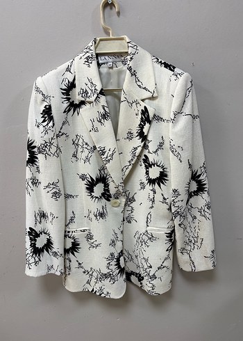 Zara Siyah Beyaz Cicekli Siklik Kadin Blazer Ceket