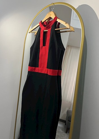 Siyah Kırmızı Detaylı Halter Yaka Şık Abiye Elbise - Görsel 3