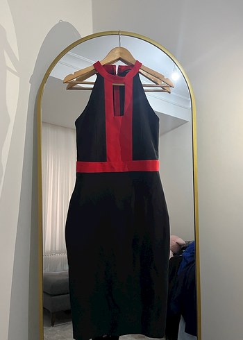 Siyah Kırmızı Detaylı Halter Yaka Şık Abiye Elbise - Görsel 5