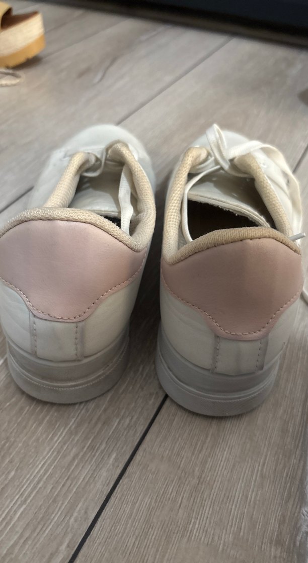 Kadın Beyaz Minimalist Spor Ayakkabı - Görsel 2