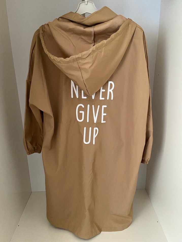 Bej Uzun Kadın Yağmurluk Fermuarlı - Görsel 3