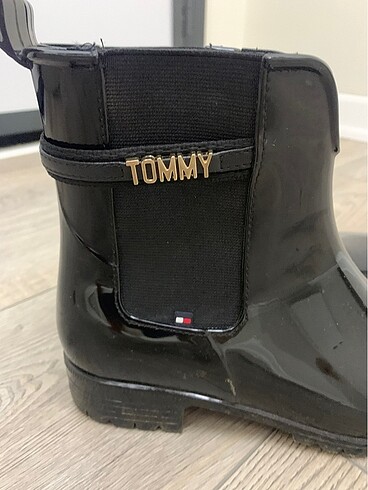Tommy Hilfiger yağmur botu sıfır