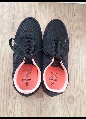 39 Beden Kinetix kadın spor ayakkabı