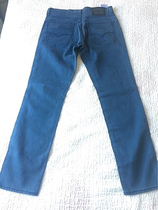 32 Beden Levi's Pantolon