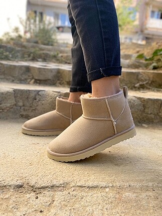 UGG Bot