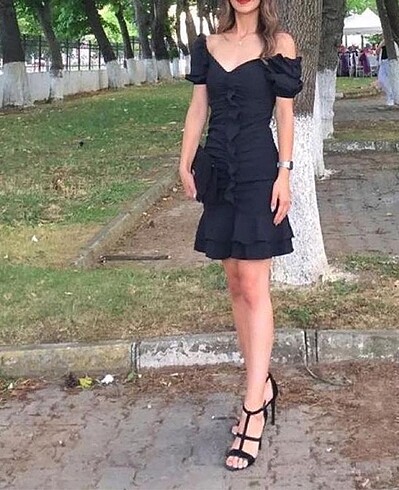 Trendyolmilla siyah elbise