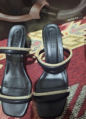 40 Beden siyah Renk Topuklu sandalet 