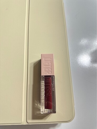 Maybelline lifter gloss 25 numara hiç acilmamis