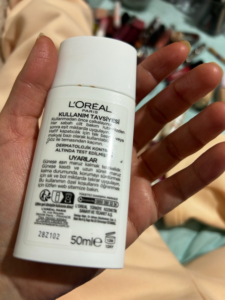 L'Oréal Paris Bright Reveal SPF 50 Güneş Koruyucu - Görsel 2