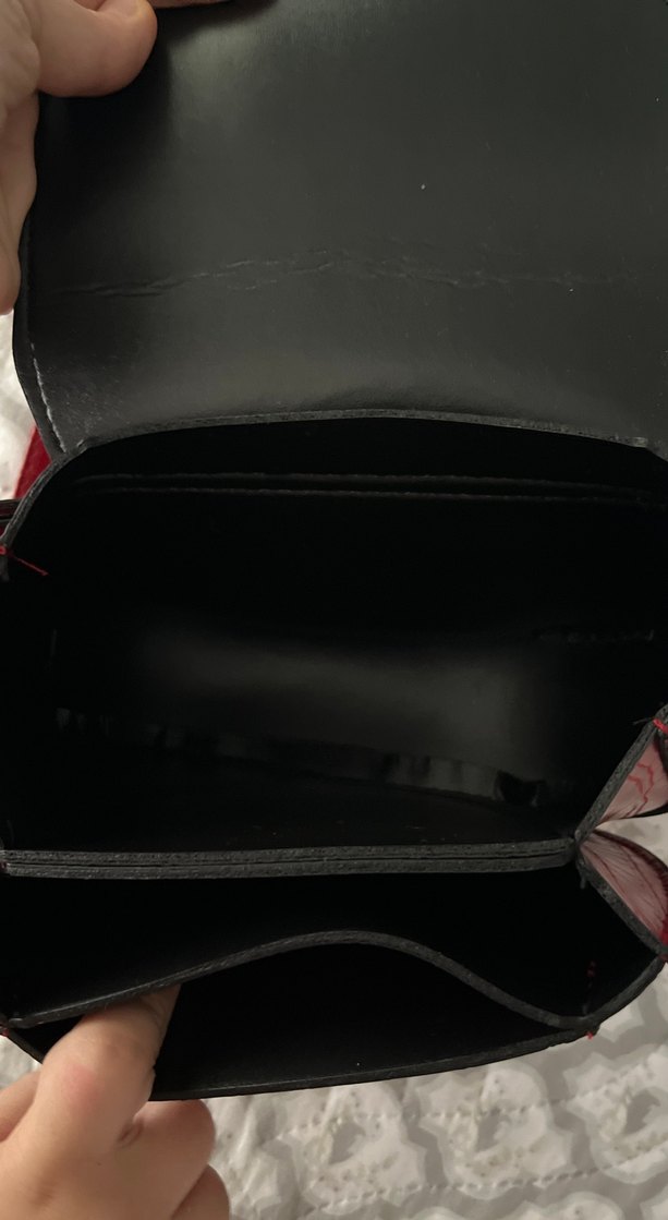 Kırmızı Parlak Deri Tokalı Kadın Çanta - Görsel 3