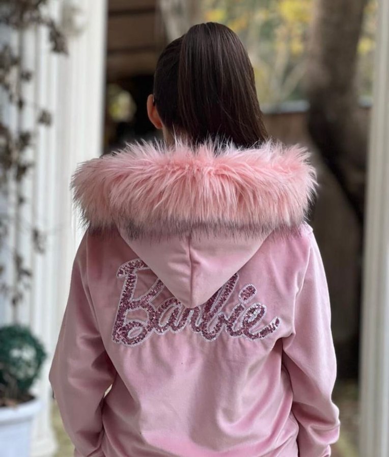 Kızlar için Pembe Kapüşonlu Peluş Detaylı Kadife Eşofman Takımı - Görsel 4