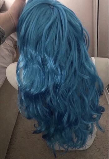 Diğer Mavi peruk