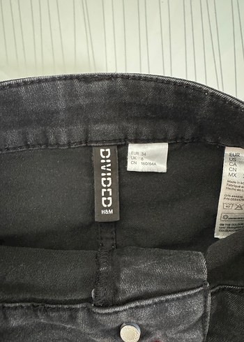 Siyah Mini Denim Şort - Görsel 3