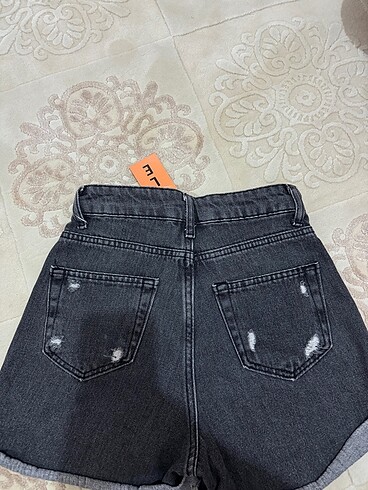 Zara Jean şort