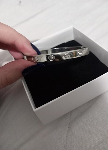 Cartier cartier taşlı model