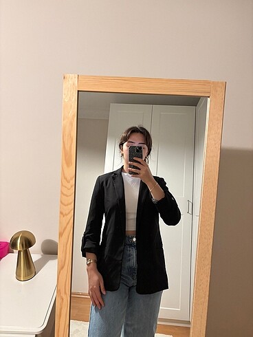 Siyah kıvrık kollu blazer