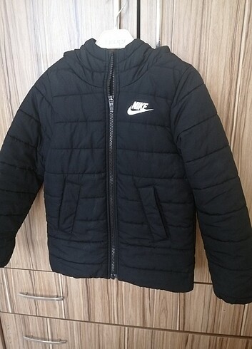 Nike mont 