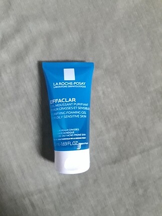 La roche posay yüz temizleme jeli 