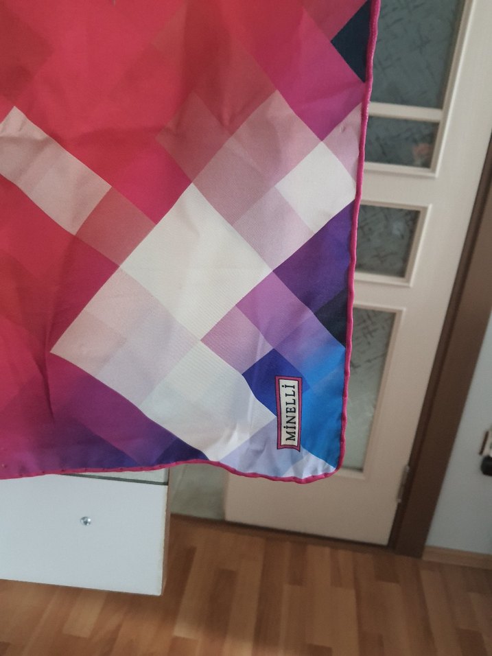 Kırmızı Modern Kadın Fular - Görsel 3